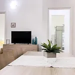 Nuova 27 Apartment